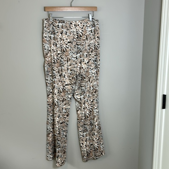 Anthropologie Satin Flare Leg Paisley Print Pants Tan Beige High Rise Sz 10 - Picture 7 of 14